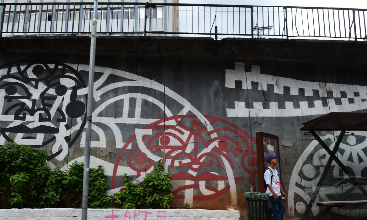 Grafites de rua espalham cultura e tornam São Paulo um cidade mais colorida Grafites de rua espalham cultura e tornam São Paulo um cidade mais colorida
