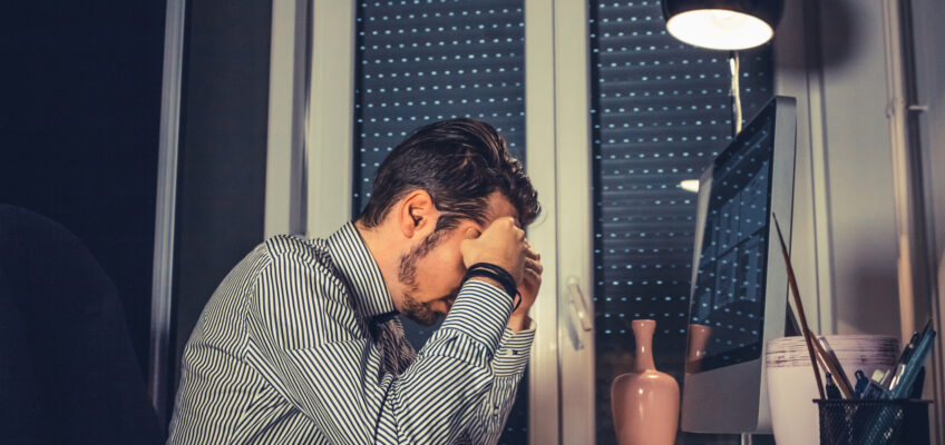 Cuidado, o esgotamento profissional pode levar à Síndrome de Burnout